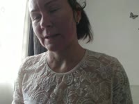 Sunt o persoană deschisă la minte, empatică și curioasă, îmi place mereu să încerc lucruri noi, experiențe noi. Am o minte murdară mereu gata să condimenteze lucrurile, să mă joc cu mine și să-mi stimulez imaginația sunt câteva dintre activitățile mele preferate. Ce-mi place cel mai mult: sunt o doamnă adevărată care adoră să fie respectată de bărbați aici și peste tot. Îmi place să socializez cu oameni politicoși și ador să fiu venerat și dorit de tine. Îmi place să flirtez și să fiu flatată de bărbați drăguți și politicoși, care știu să trateze o doamnă ca mine și să primească o mulțime de complimente. Sunt o femeie foarte obraznică, căreia îi place să-și mulțumească bărbatului și ei înșiși, îmi place să-ți îndeplinesc toate fanteziile urâte, îmi place să râd, să-ți ofer un vibe pozitiv și să fac ședințele noastre speciale. Sper că experiența de pe aceste site-uri mă va face să mă bucur, să râd și să învăț mai multe lucruri de la tine, vreau să împărtășesc experiențele mele cu tine și chiar sper că te vei simți liber să le împărtășești și pe ale tale cu mine.