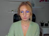 Cinderella ✨An artistic soul who finds joy in the little things and believes that life is about more than just money. Yoga and meditation keep me balanced, while creativity colors my world.