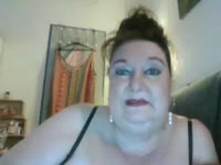 ik ben  een dame,echte MILF die dol is op aandacht en erop kickt als mannen op mijn lichaam geilen,met name jongemannen
die van rijpe vrouwen en zeker wel een mollige houd..Ik vind t dan ook echt heel spannend om een leuke chat met je aan te gaan,en sex ervaringen te delenuiteraard is t ook spannend met wat rijpere mannen,senioren benieuwd naar jullie verhalen,,,,wie weet kan ik daar nog iets van leren???ik ga NIET naakt voor cam,heb of een broekje of een bovenstukje/jurkje aanlaat immers wel wat te raden over terwijl,,,,hmmmm als je t verdient wel wat meer mag keuren van mijn rondingenBij een VIP sessie WIL IK N DILDO gebruiken als je er naar vraagt...NIET VERGETEN he???