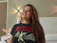 Hello, my name is Natalia, a Latin woman, curly hair, cute, I like to have fun, make me laugh, I like to please you and let us mutually fulfill our fantasies, I am very naughty but at the same time tender