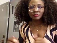 Welcome to my world of sweet and authentic seduction. Here I share intimate moments, naughty thoughts and knowing smiles. Join me by subscribing to see my daily publications full of charm and spontaneity. Want more? Enjoy private live shows, sensual phone conversations, as well as personalized photos and videos according to your desires.