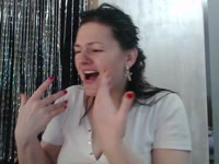 Hello!!I`m Gemini.I`m simple and i`m grazy.I`m naughty and bored.I`m woman and i`m girl...Welcome to my room!!