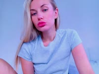 im  very   open  minded, i  love    to  show  muself..  and i  love  to  get  alot  of   attention