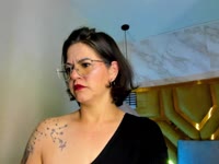 Hi, my name is Danna and I