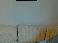 Eglish - Very gentle,with good sense of humor,i can make you feel good,sexy and horny :) German - Sehr sanft, mit gutem Sinn für Humor kann ich dich gut, sexy und geil fühlen lassen