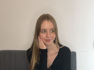 naked girl with webcam fingering pussy AbigailLee