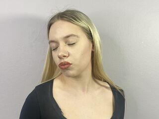 naked webcam girl fingering AlicaCafarella