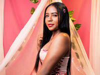 nude webcamgirl AliceBrunett