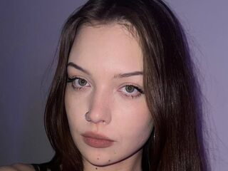 chat with cam AmilyUiUi