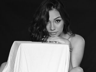 live cam girl gallery AmyZuri