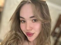 camgirl playing with vibrator AnitaBler