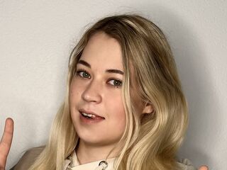 camgirl video chat room AnjaTruehart