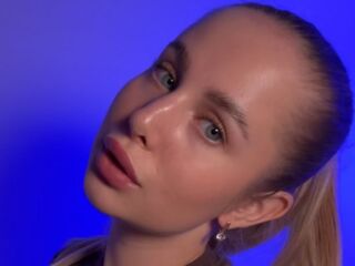 webcamgirl chatroom AnnelleToulson