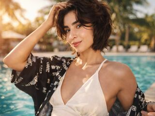 girl showing pussy AyeshaDavich