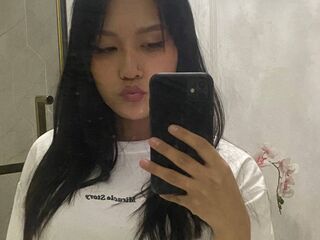 voyeur webcam BerniceMaguire