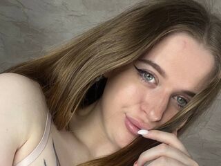 free chat room BetanyFoks