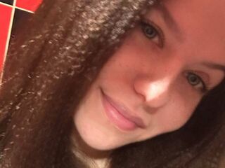 naked camgirl masturbating with dildo BridgetPoudrier