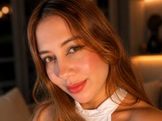 topless webcamgirl CelesteTonns