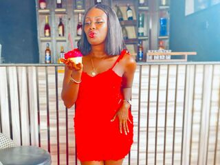 camgirl playing with vibrator CharMiin