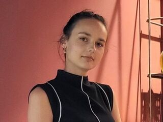 cam babe CherlynAltice