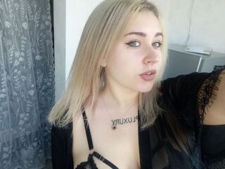 cam girl masturbating DinahSalimas