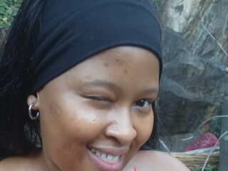 spy webcam DoraPhillips