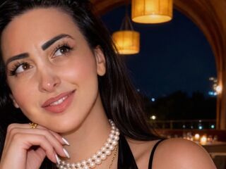 topless cam girl ElesseLust