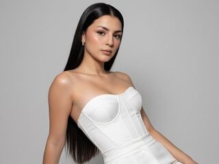 camslut topless EmmyRouss