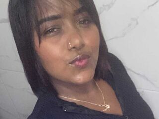 camwhore fingering pussy EvaMalia