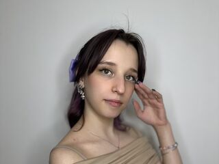 cam girl playing with sextoy IvyLewis