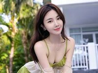 girl topless JaneConoe