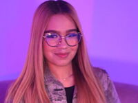 hot strip tease webcam JazminMonroy