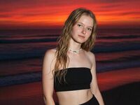 mastubating web cam girl KeilaSmiekowski