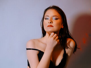 naked webcamgirl picture KiraClair