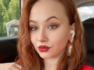 naked camgirl LatiaEld