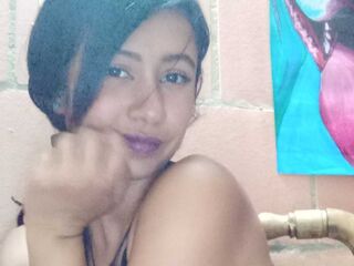 shaved pussy web cam LauSommers