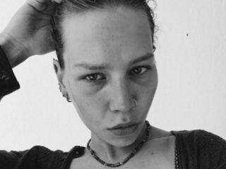 naked webcam girl fingering LeeanneYepes