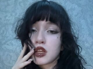 hot webcam LouisePerrish