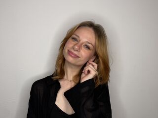 hot webcam show LouiseSchmidt