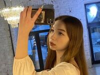 cam strip tease MagalyBoffa