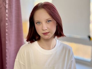 naughty webcamgirl MaisieMundhenk