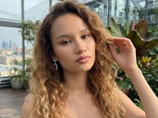 hot live girl MaliaUcci