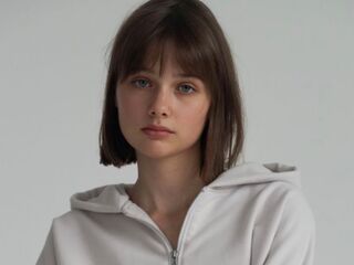 naked cam girl MarylouHaws