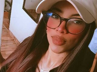 naughty webcamgirl MeliRivers