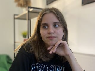 naked cam girl picture MelisaVonk