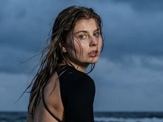 free web cam chat MilaOlivers