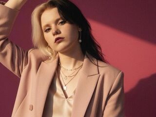 free online chat MindyCollyn