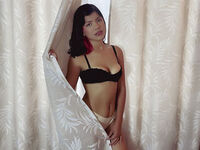 streaming live webcam MonikRousse