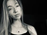 webcam live show NikkiTenerovich