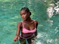 girl chatroom RaliaRoyce